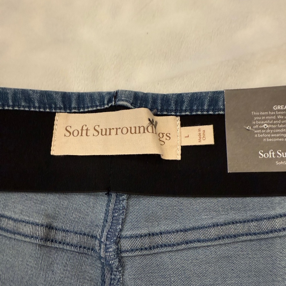 Soft Surrounding, Classic Blue Women's Pull-on Jeans, Large - Picture 4 of 15